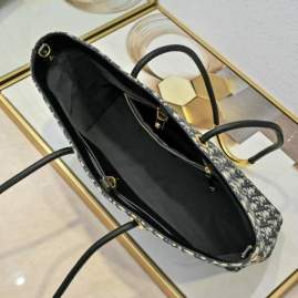 Picture of Dior Handbags _SKUfw239226347fw